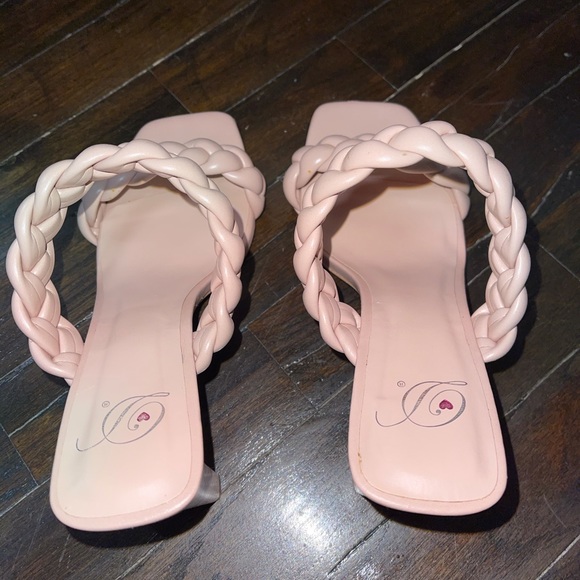 My Delicious Shoes - Picture 3 of 3